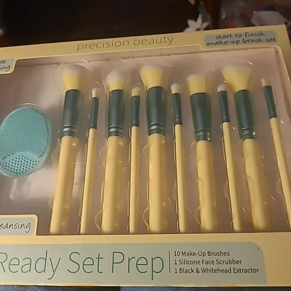 Precision Beauty Makeup Brush Set and Drying Rack